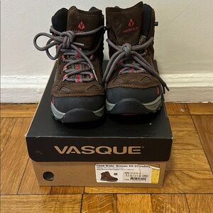 Vasque Kids' Breeze III UltraDry Hiking Boots Size US 1